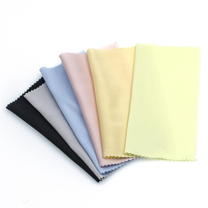 Manufacturer Processes Disposable Microfiber Hotel Black and Gray Eyeglass Cleaning Cloths Wholesale with Logo Printing Available