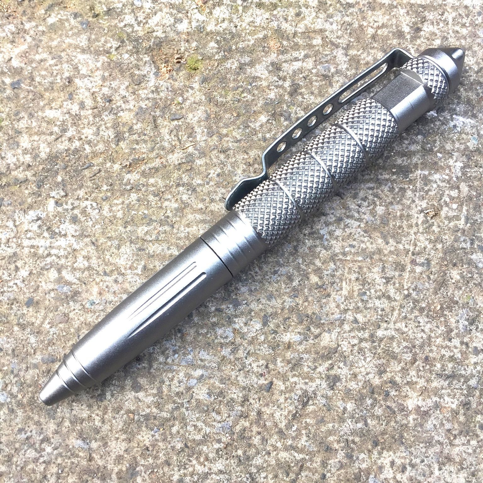 Tactical Pen Outdoor Self-defense Pen Defense Pen Car Broken Window Escape Equipment Metal Pen Women's Self-defense Supplies