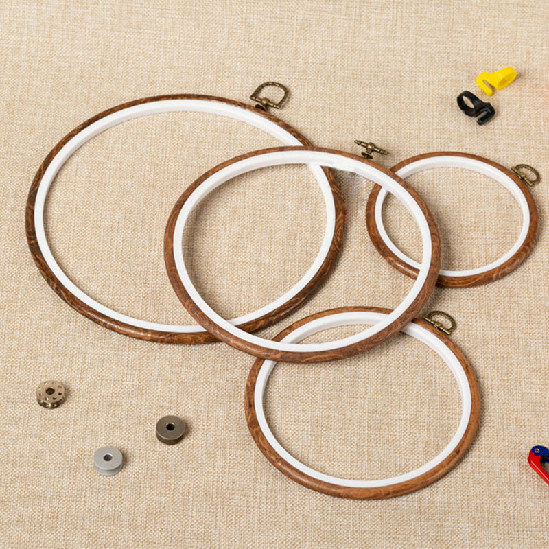 Creative retro multi-specification imitation wood embroidery tension wholesale embroidery hand cross stitch auxiliary tools manufacturers in stock
