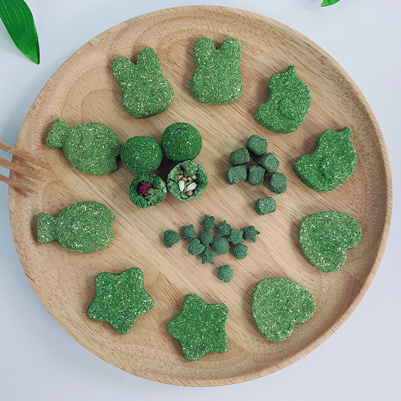 200 Free Mail Alfalfa Grass Cake Hamster Totoro Dutch Pig Squirrel Squirrel Tooth Grinding Rabbit Snack