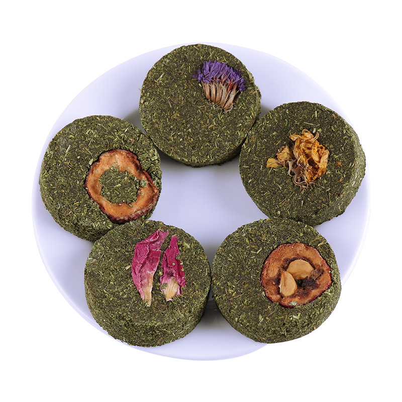 50 Free Mail Flower Grass Cake Alfalfa Grass Cake Rabbit Food Dutch Pig Pet Molar Snack Rabbit Molar Grass Cake