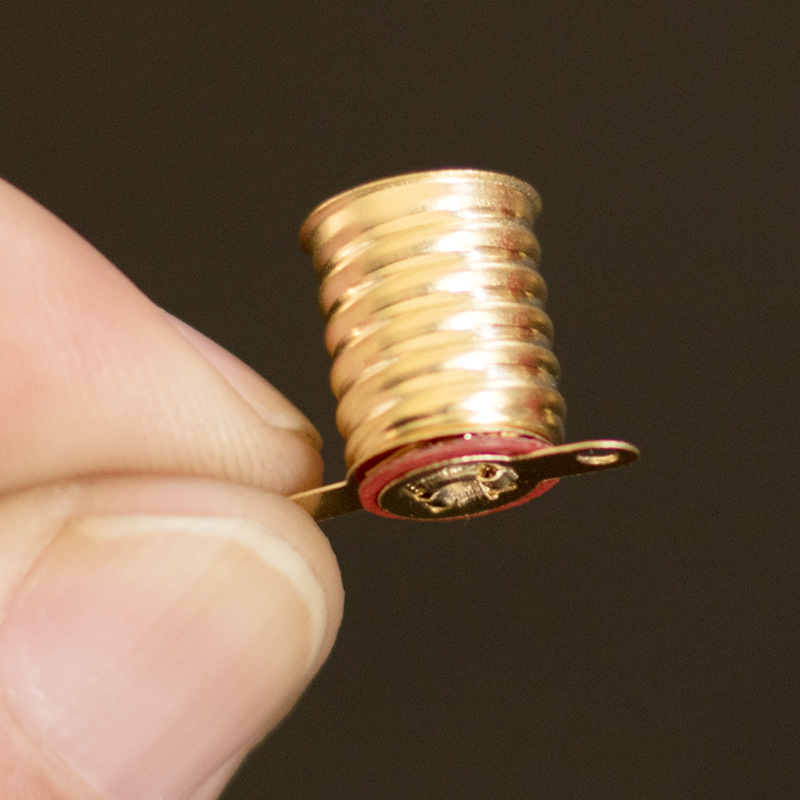 E10 Short-legged Yellow All-copper Screw Small Lamp Holder Lamp Holder Physical Circuit Electrical Experiment Small Light Bulb Electric Ball Holder