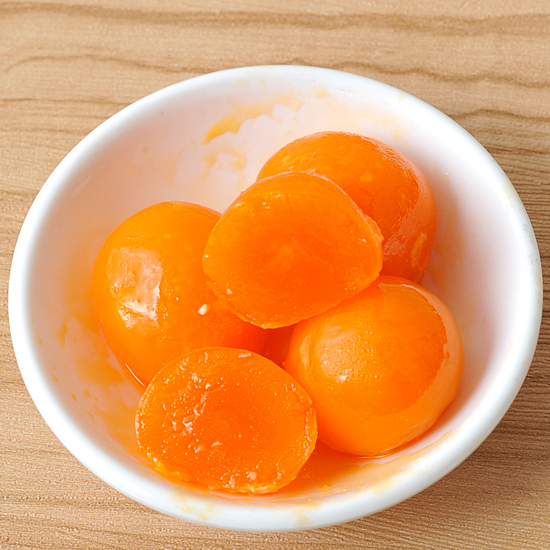 Jinqixiang salted egg yolk pure grass and wood gray red heart egg yolk crisp moon cake available 50 pieces non-vacuum salted egg yolk wholesale