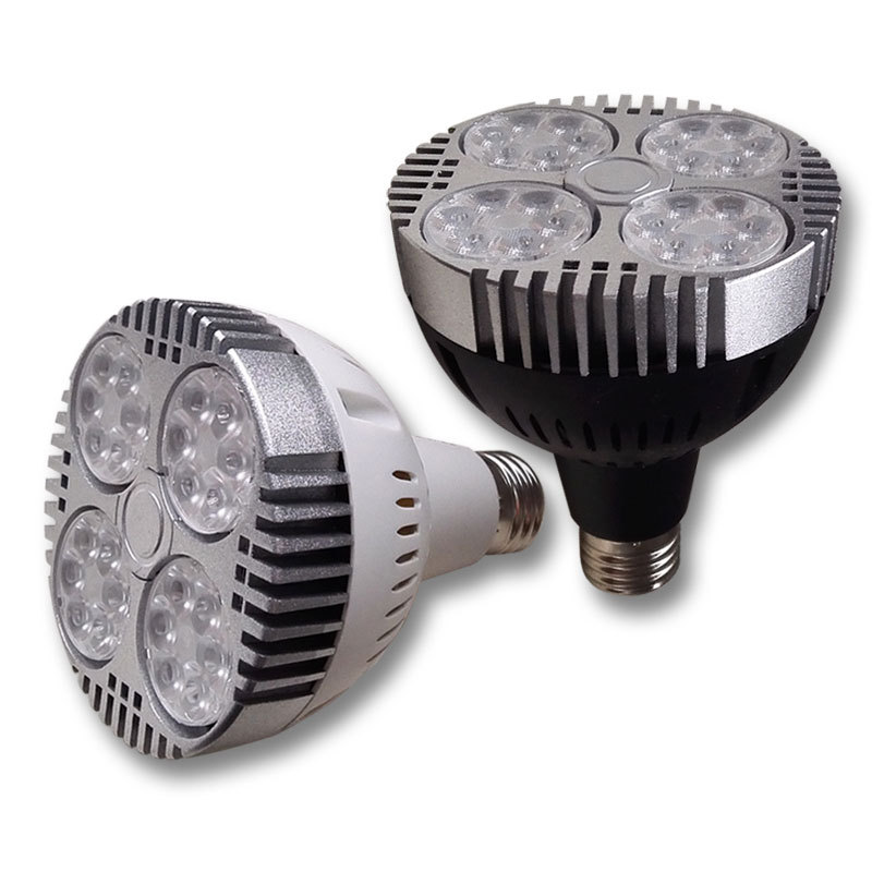 Factory direct PAR30 bulb spotlight E27 screw 35W clothing store track spotlight led Wick four-eye lamp