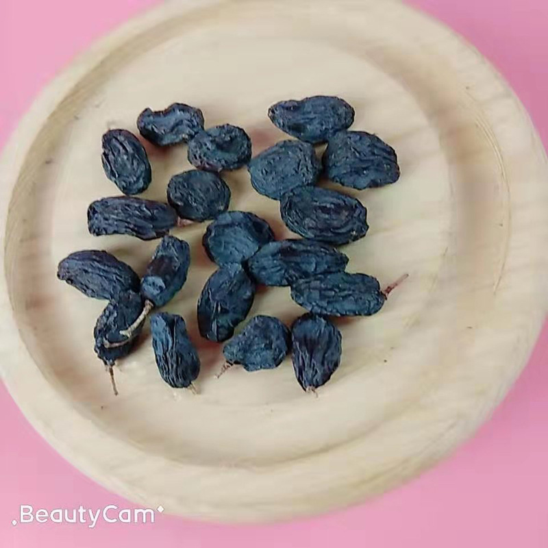 Factory Wholesale Xinjiang Specialty Blackcurrant Raisins Seedless Large Particle Snacks Dried Fruit 500g Wholesale and Retail