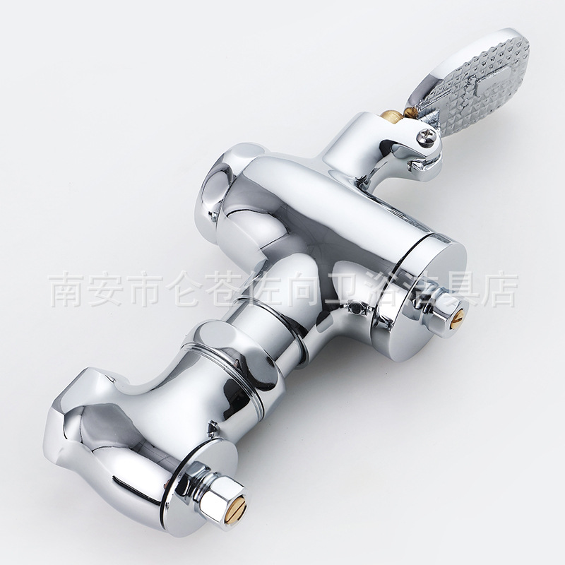 Kangquan copper body flush valve horizontal pedal flush valve toilet self-closing stool flushing squatting pit delay telescopic valve