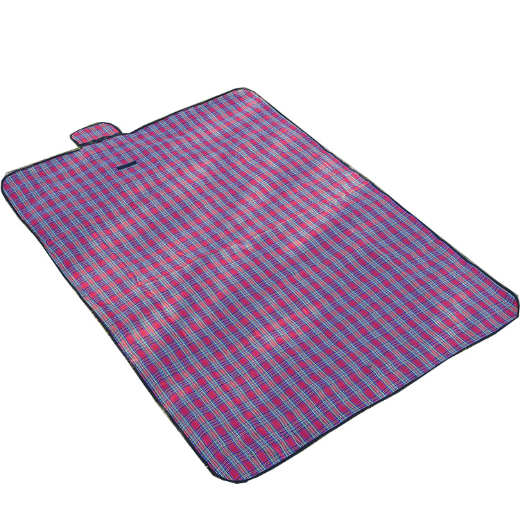 Ready Stock Outdoor Picnic Mat Beach Waterproof and Moisture-Proof Floor Mat Foldable Travel Mat Polyester Plaid Camping Mat