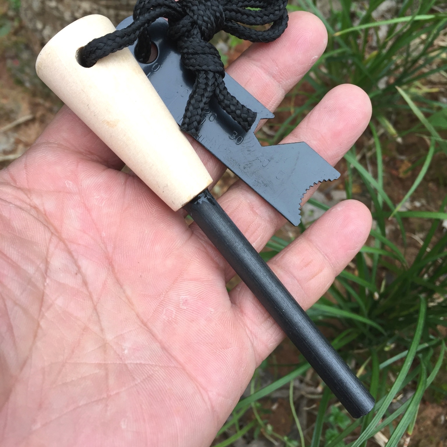 Портативный флинт для кемпинга, выживания, магниевый стержень, деревянная ручка, зажигалка