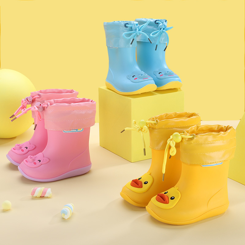 Star-chasing feet new 3D children's rain boots for boys and girls non-slip plus Velvet Baby's rain boots for children's Four Seasons water rain boots