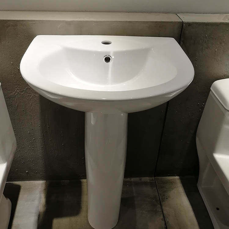 Middle East Arab one-piece toilet column wash basin engineering toilet direct flush large diameter hotel toilet