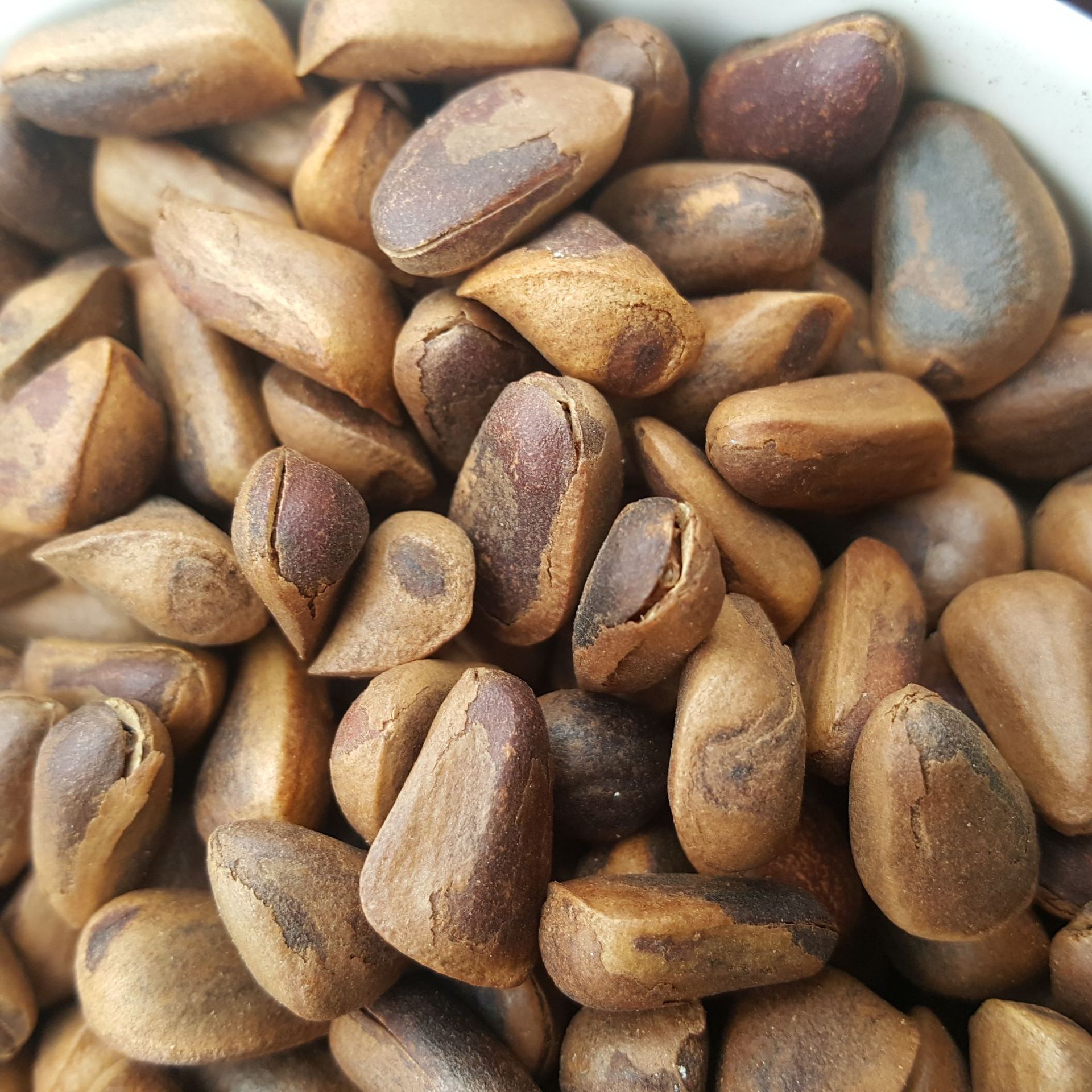 New Original flavor northeast Yichun wild open red pine nuts casual snacks hand-peeled new fried crispy fried