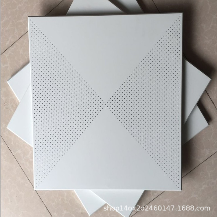 Поставка алюминиевой пластины алюминиевая накладка диагональная алюминиевая накладка плоская алюминиевая накладка перфорированная алюминиевая накладка толщина 0.5мм