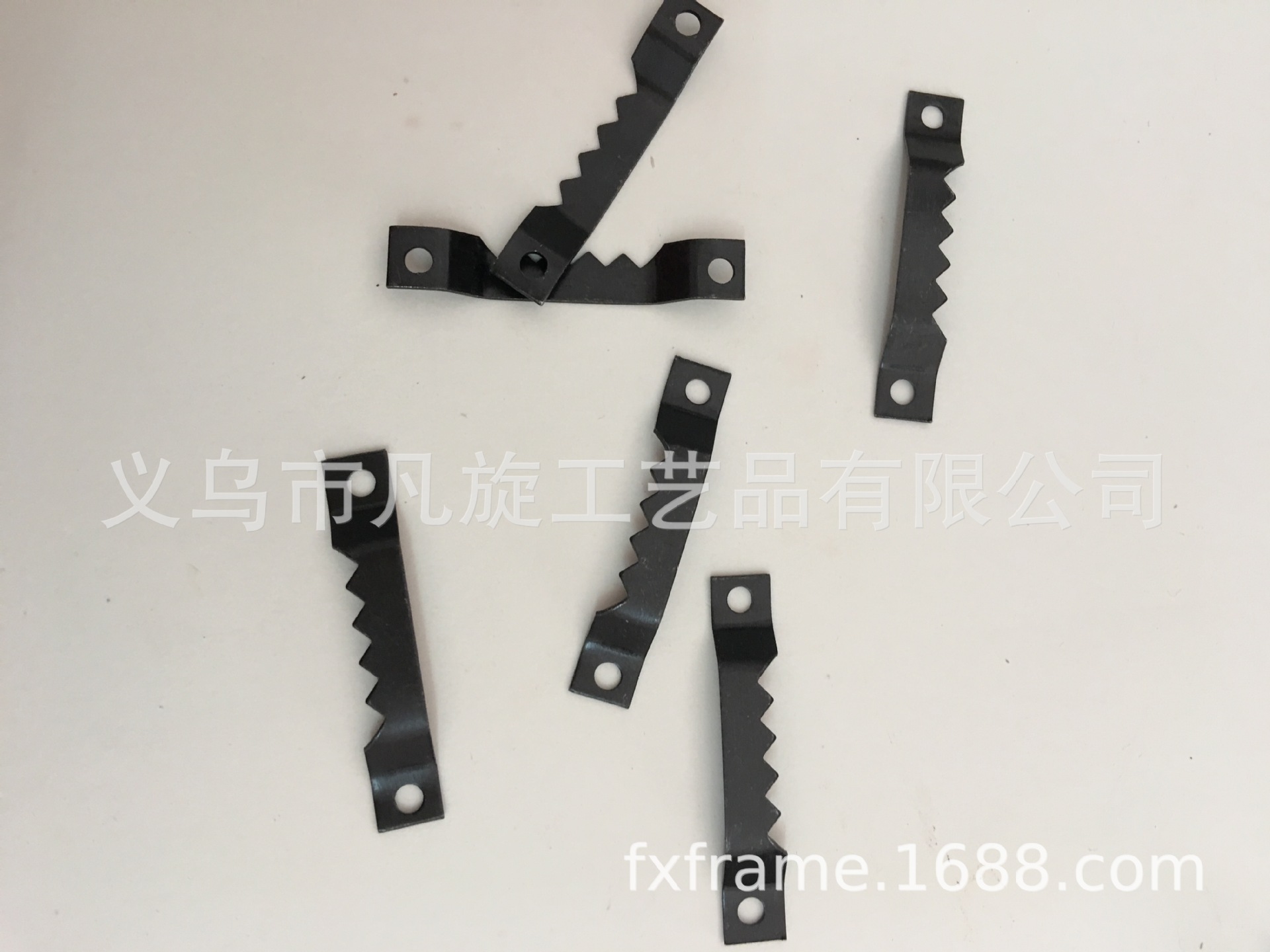 Photo Frame Hook Cross-border E-commerce Amazon Aliexpress Hot Selling Black Thick Serrated Hanging Can Be Divided into the Package