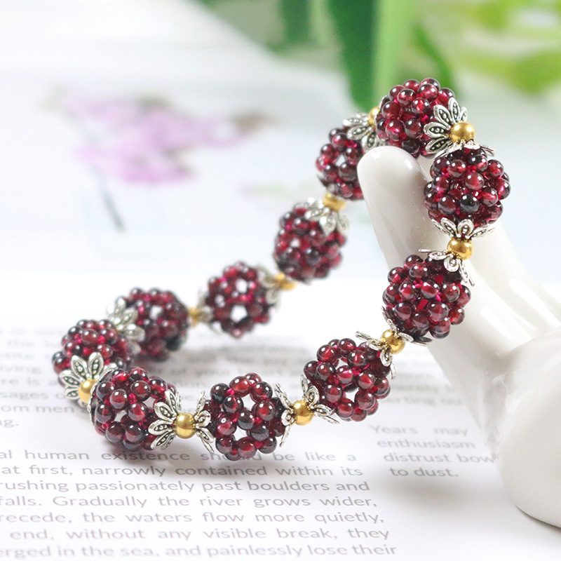 Factory direct natural small grain woven wine red garnet women's transfer beads spherical small fresh bracelet