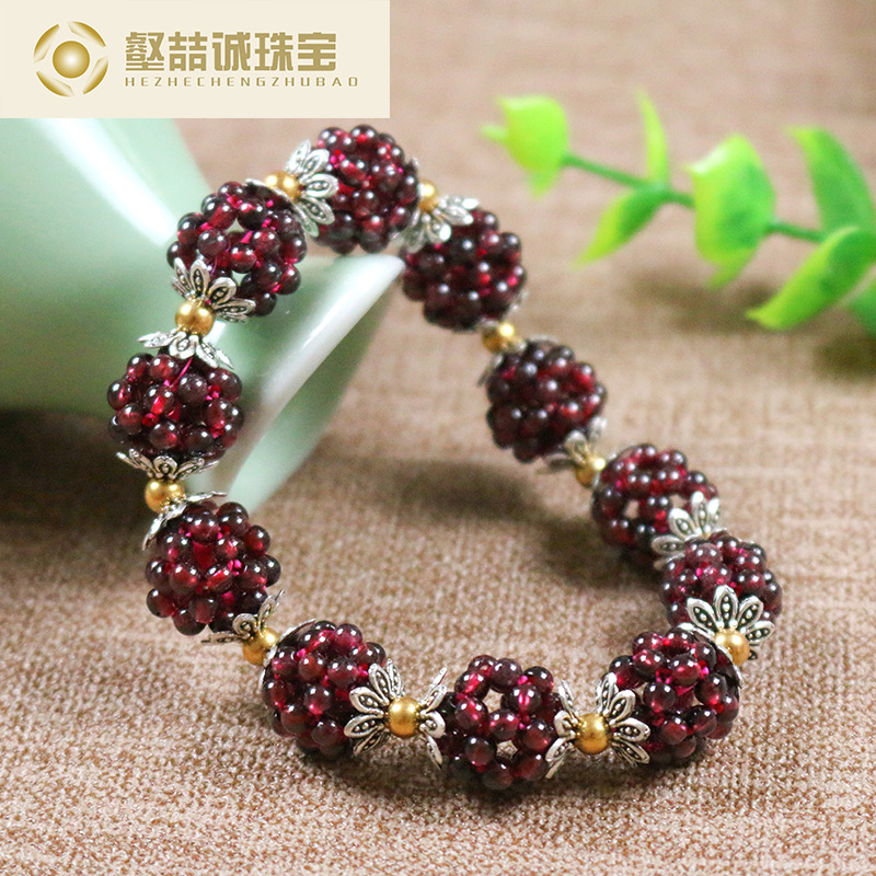 Прямые поставки из фабрики натуральные мелкие зернистые плетеные винно-красные гранатовые женские бусины для переноса сферическая маленькая свежая браслет