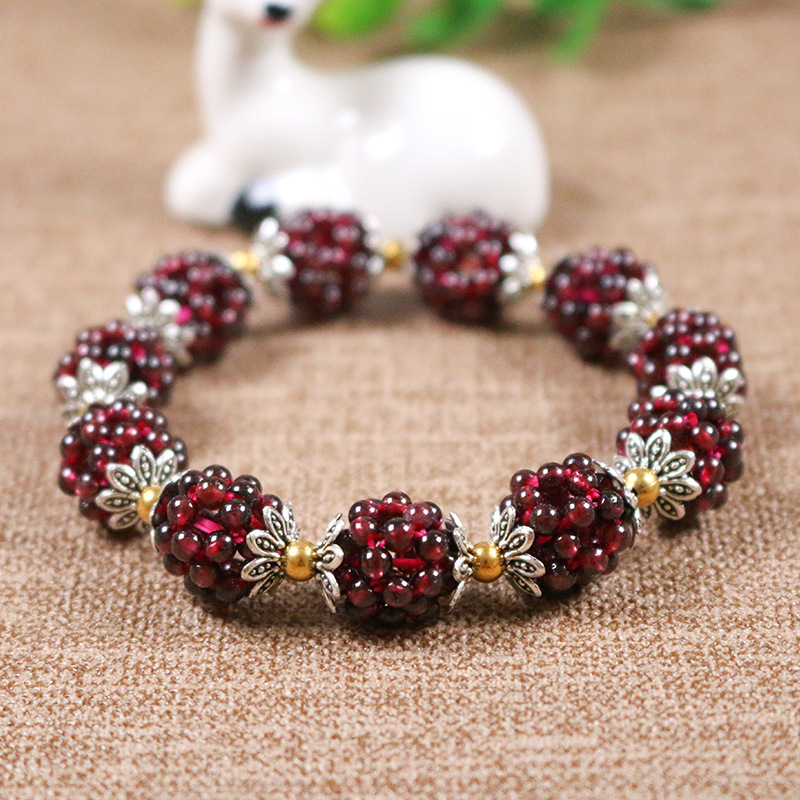Factory direct natural small grain woven wine red garnet women's transfer beads spherical small fresh bracelet