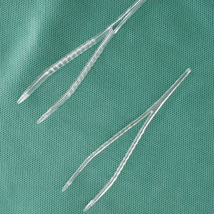 Прозрачные пластиковые пинцеты