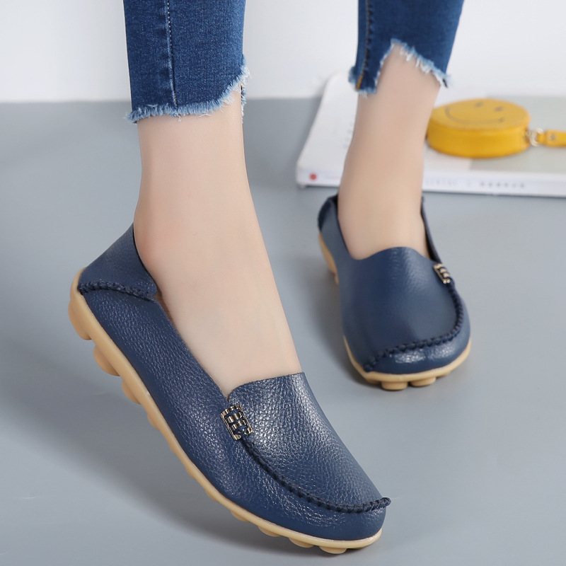 2023 Four Seasons New Casual Shoes Mother Shoes White Shoes Women's Two-layer Cowhide Nurse Shoes Comfortable Large Size Women's Shoes