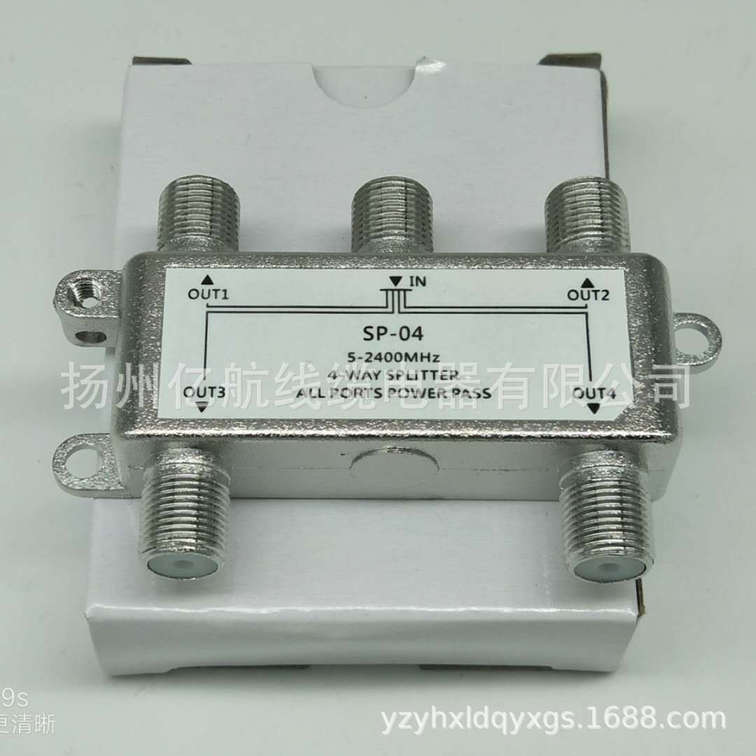 Direct Sales F British Standard 4-Way Splitter 4cm Splitter One Input Four Outputs All-In-One 4-Way 5-2400Mhz Connect to Tv Signal