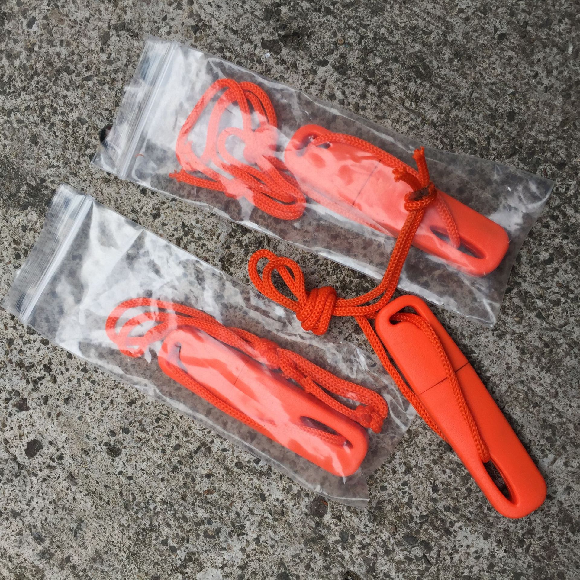 Field survival emergency Flint Flint Flint stick outdoor magnesium strip Flint with serrated blade U disk Flint