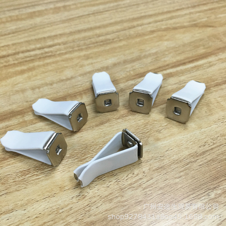 Car air outlet perfume clip car air conditioning air outlet iron clip accessories plaster perfume clip diy