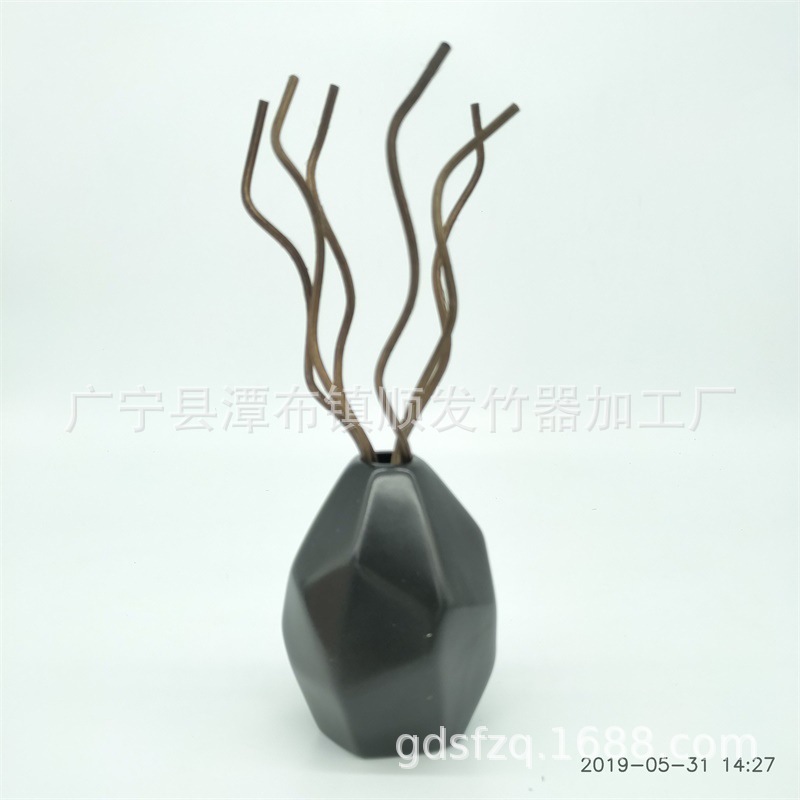 Yiqiang Rattan Aromatherapy Stick Wholesale Aromatherapy Volatile Stick Rattan Absorbent Aromatherapy Stick Smokeless Essential Oil Flavor Stick