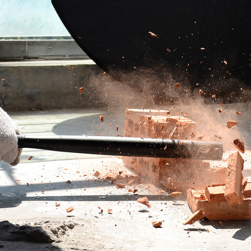 Factory Direct Sales Self-Defense Baseball Bat Bright Flashlight T6 Rechargeable Led Outdoor Multi-Functional Security Mace