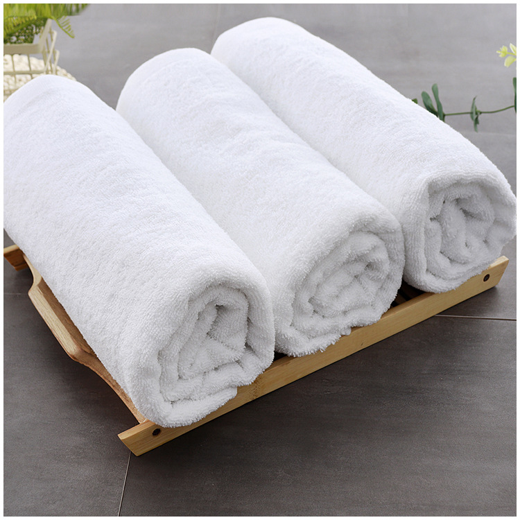 Wholesale White Bath Towels for Hotels and Guesthouses, Thickened Water-Absorbent Soft Cotton Adult Bath Towels, White Large Towels