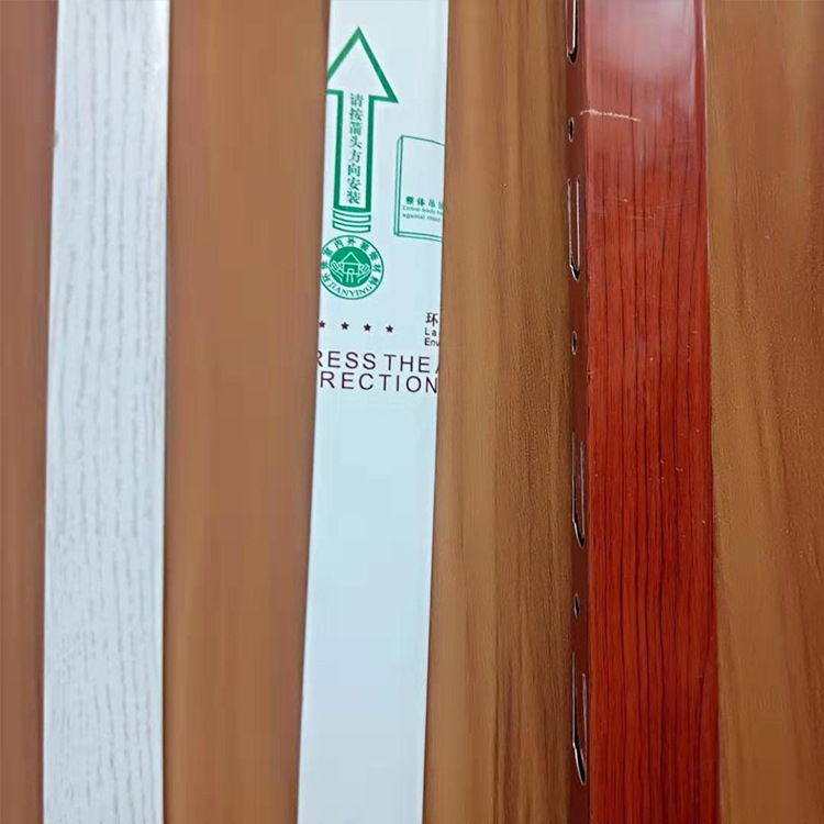 Factory Direct Sales of Aluminum Trim Corners, Large Quantity Preferred, Integrated Ceiling Accessories and Auxiliary Materials, Rolled Aluminum Corner Lines