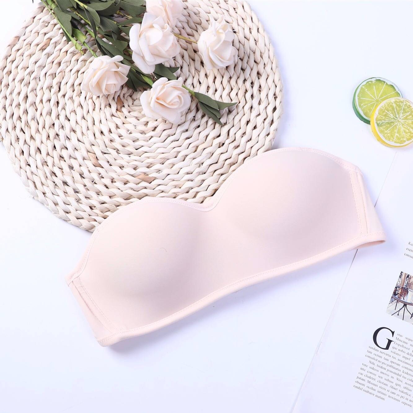 Japanese and Korean Style Sexy Simple Girls Underwear 3D Invisible Underwear Rimless Strapless Strapless Push-up Bra
