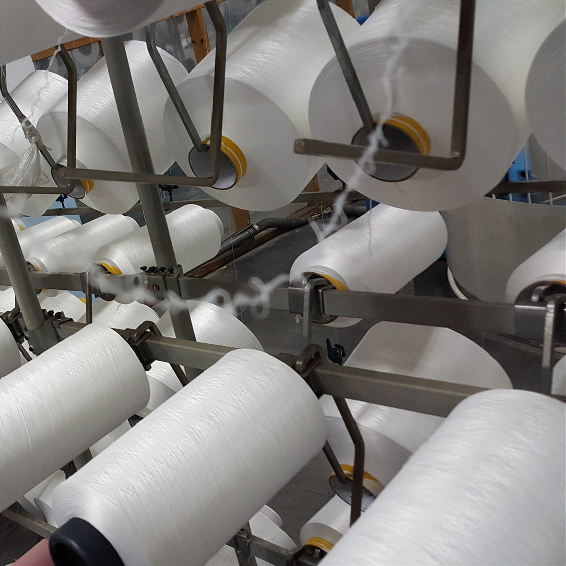 Manufacturer in stock AA high quality polyester 300D bottom elastic silk white fiber for knitting woven fabric ribbon