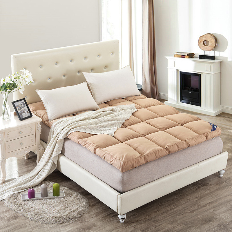 Hotel Mattress Thickened Folding Mattress Feather Velvet Warm B&B down Cushion Dormitory Double 1.68m