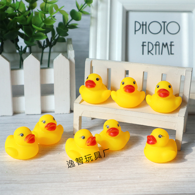 Children's Water Play Little Yellow Duck Colorfulful Mini Little Duck Vinyl Soft Rubber Pinch and Call Little Duck Bath Toy