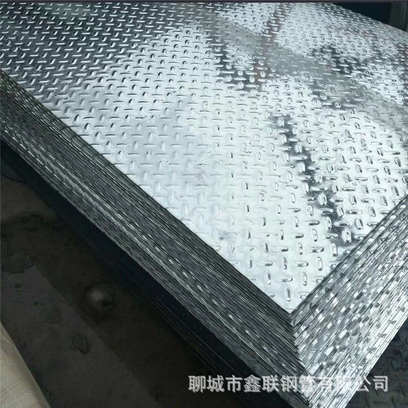 Hot-dip galvanized checkered galvanized anti-skid plate 2.0 3.0 4.0 5.0 high zinc layer anti-corrosion pattern stair treads