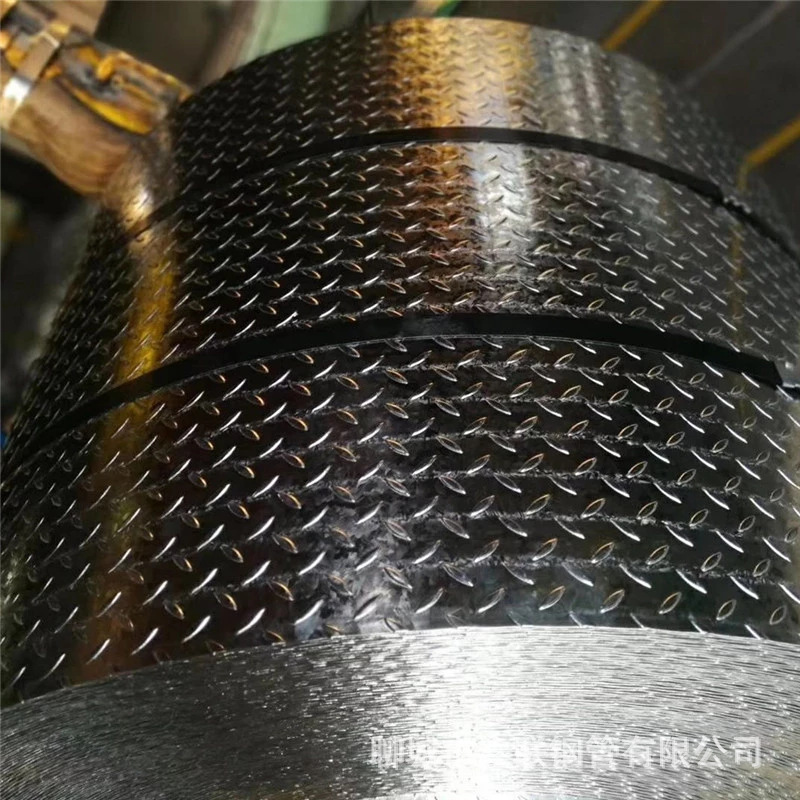 Hot-dip galvanized checkered galvanized anti-skid plate 2.0 3.0 4.0 5.0 high zinc layer anti-corrosion pattern stair treads
