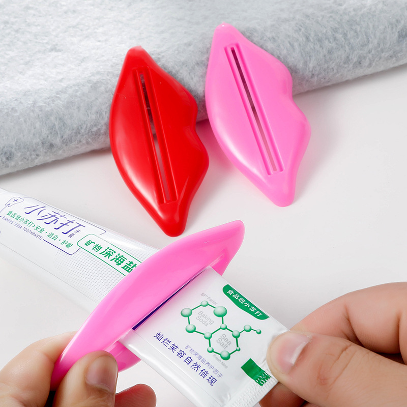 Creative South Korea multi-purpose squeezer multi-purpose lip toothpaste squeezer kiss toothpaste squeezer