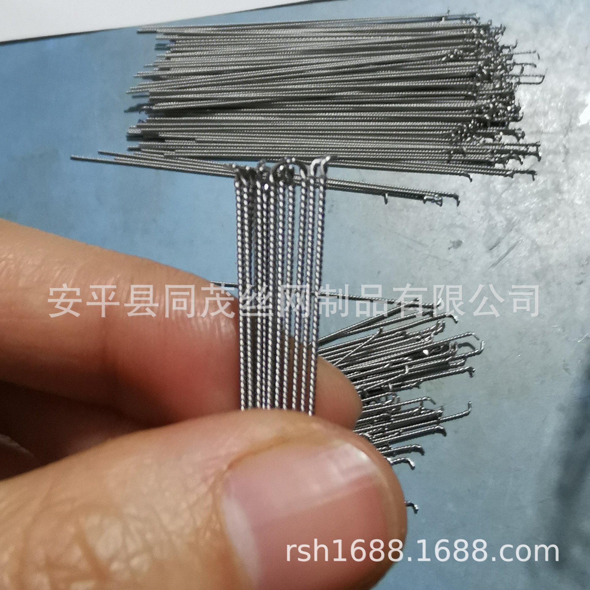 304 Stainless Steel Ear-Picking Golden Copper Wire Ear-Picking Spoon Straightened Twisted Wire Twisted Wire Threaded Wire Water Drop Type