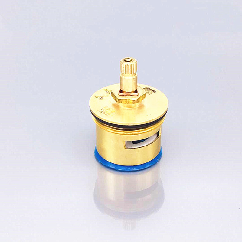 Single Cold Valve Core, Various Thickened Specifications with Retaining Ring, Copper Valve Core Body, Ceramic Disc, Commonly Used Angle Valve for Faucets, Concealed Valve