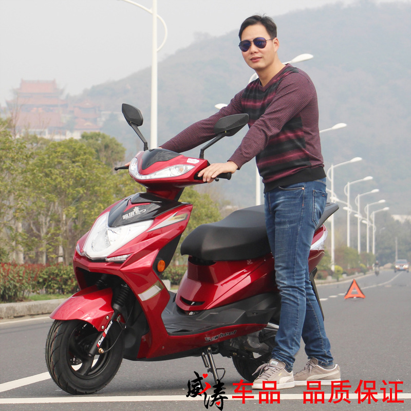 Factory direct supply of new Xunying motorcycle two-wheeled moped 125CC fuel car adult super eagle scooter