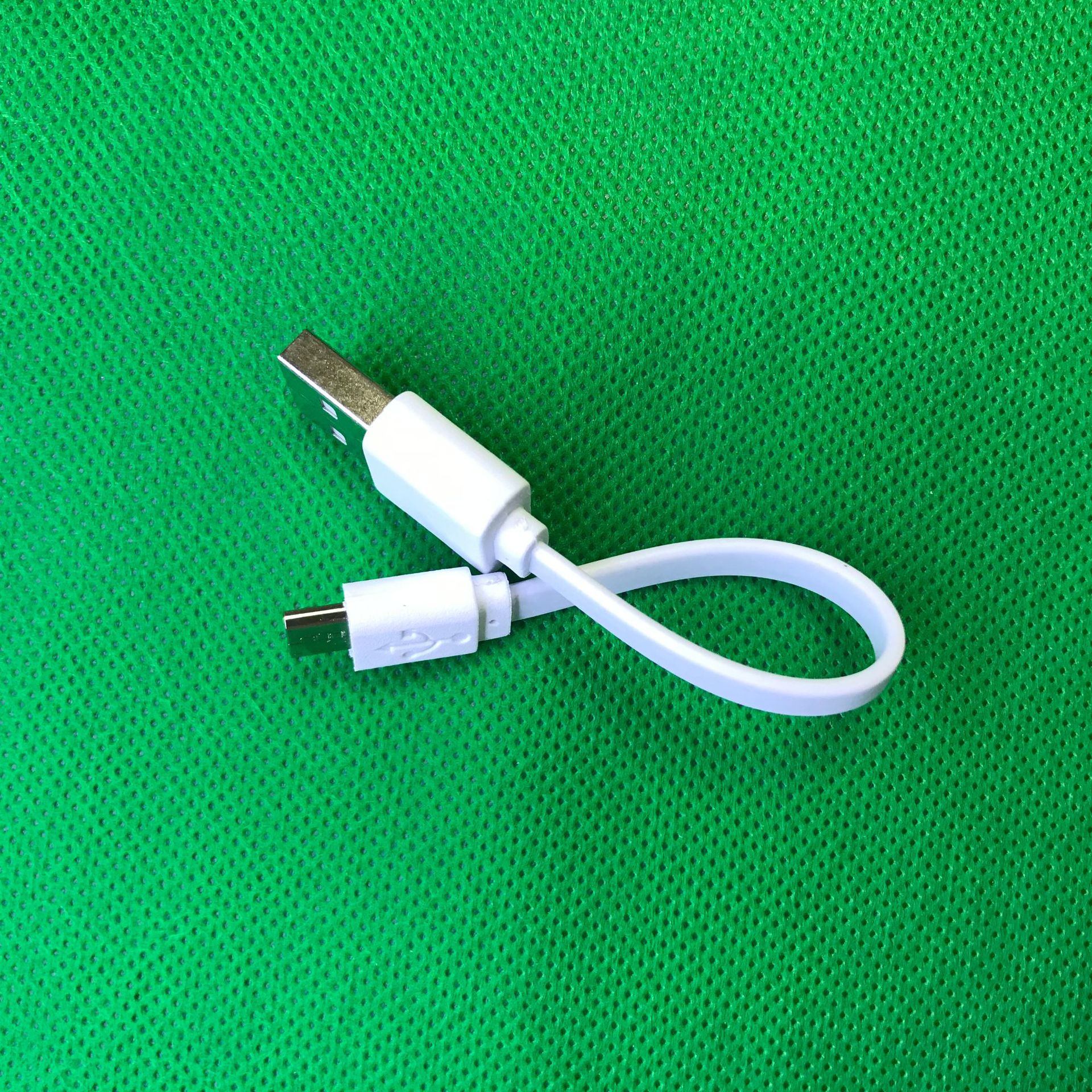 Noodle line micro usb Android charging Line 2A line v8 flat line short line environmental protection line with machine line 20cm2A