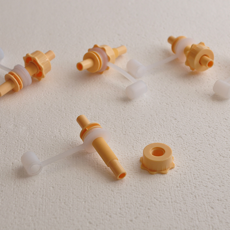 Деревянное ведро для ног с специальным сливным клапаном