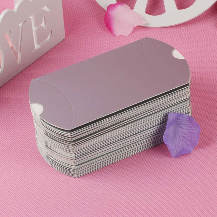 Cross-border spot wedding large Christmas wedding Kraft paper pillow box pillow-shaped Kraft paper packaging candy box