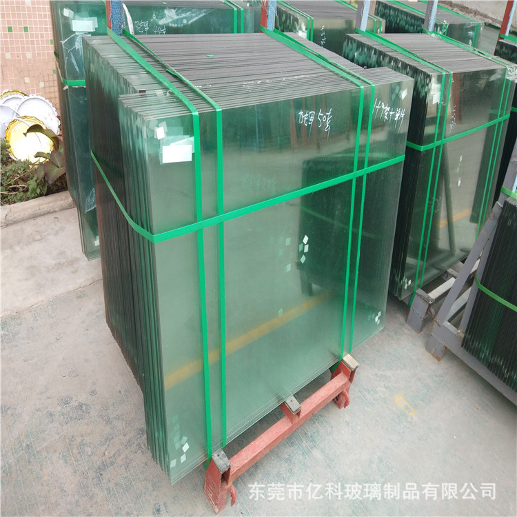 Guangdong Manufacturer Supplies 12mm Tempered Glass Ultra-White Tempered Glass 10mm White Glass Reinforced Glass Wholesale Production