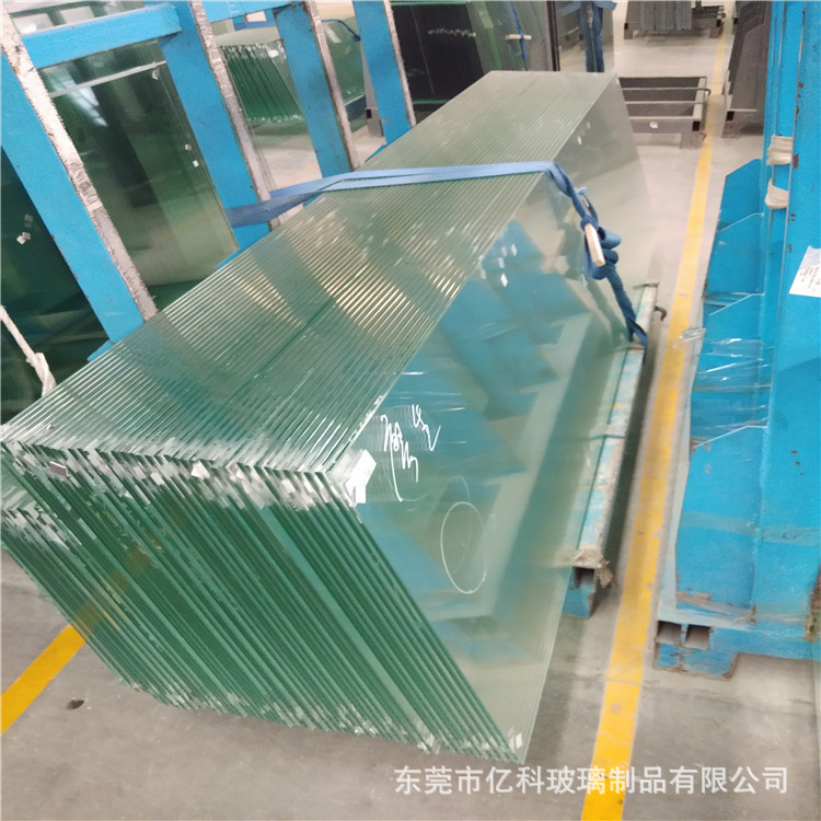 Guangdong Manufacturer Supplies 12mm Tempered Glass Ultra-White Tempered Glass 10mm White Glass Reinforced Glass Wholesale Production