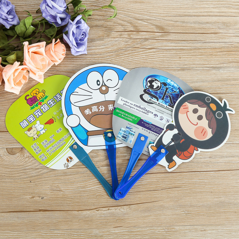 Пластиковый рекламный вентилятор с индивидуальным логотипом для корпоративных мероприятий, наборов на обучение, промо-акций, групповой вентилятор, подарок в виде мультфильма