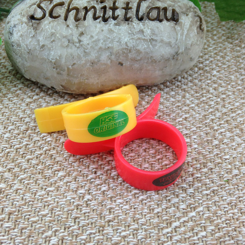 Factory wholesale large snail ring orange stripper plastic mouse pomegranate peeler orange opener printable LOGO