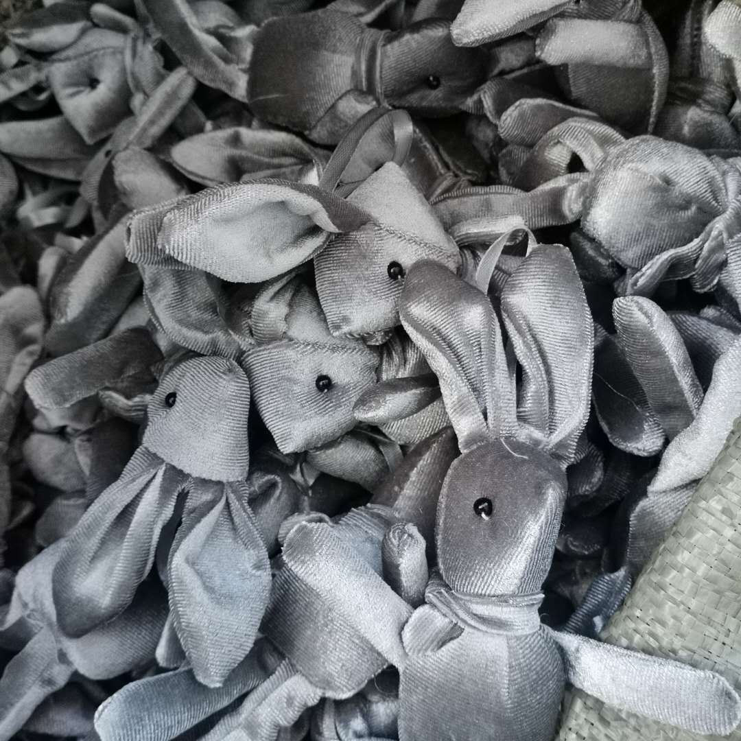 Factory wholesale wishing rabbit bouquet rabbit Korean velvet rabbit long leg rabbit doll plush toy wholesale pendant