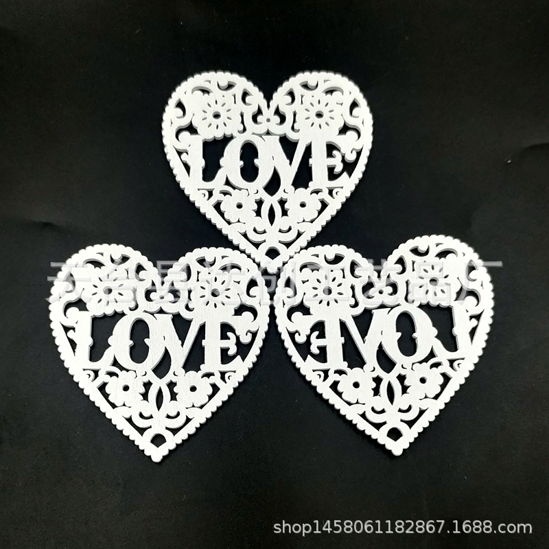 Natural Love Carved Peach Heart Pendant Wooden Wood Chips Wedding Supplies Clothing Accessories Heart Decoration Pendant