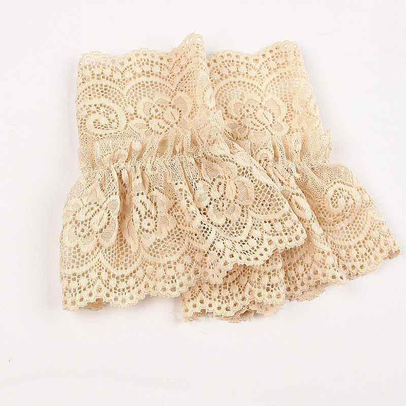 New lace mesh hollow crocheted fake oversleeve women's trendy flared cuff lace fake sleeve wrist sleeve wholesale
