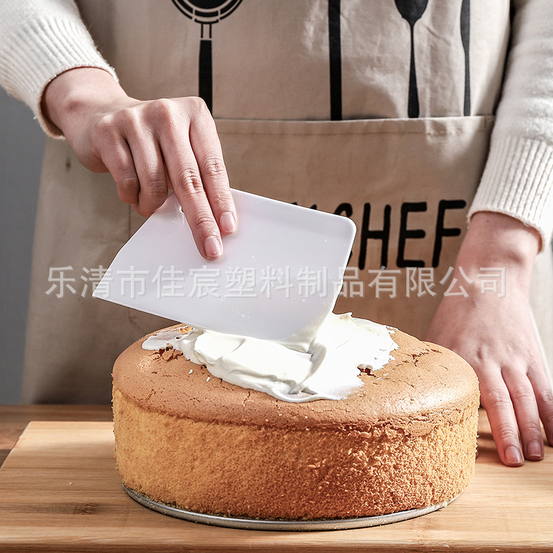 Baking Tools Plastic Scraper Noodle Cutting Knife Trapezoidal Rice Bowel Scraper Household Noodle Cutting Knife Cake Cream Scraper